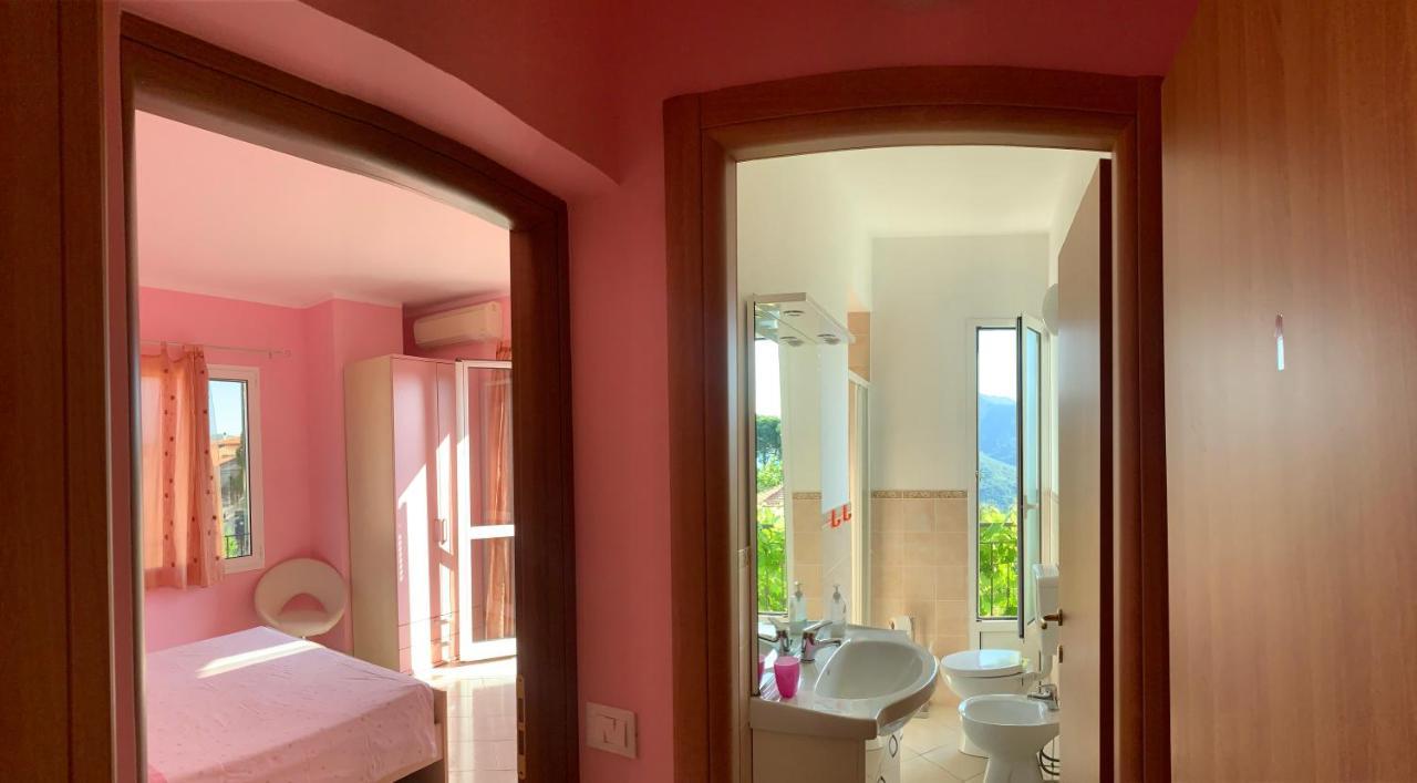 Ligo Bed and Breakfast Villanova d'Albenga Buitenkant foto