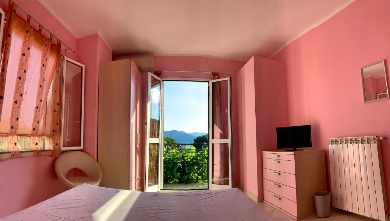 Ligo Bed and Breakfast Villanova d'Albenga Buitenkant foto